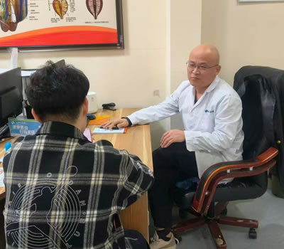 鞍山市|男科医师高朋磊：守护男性健康，专业男科诊疗
